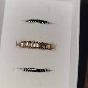 Elegant Gold and Silver Women's Ring